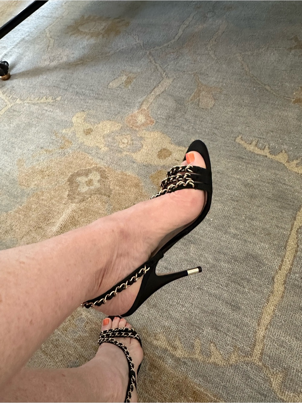 D&G Black Heeled Slingbacks with Gold Chain Trim - Picture 6 of 11